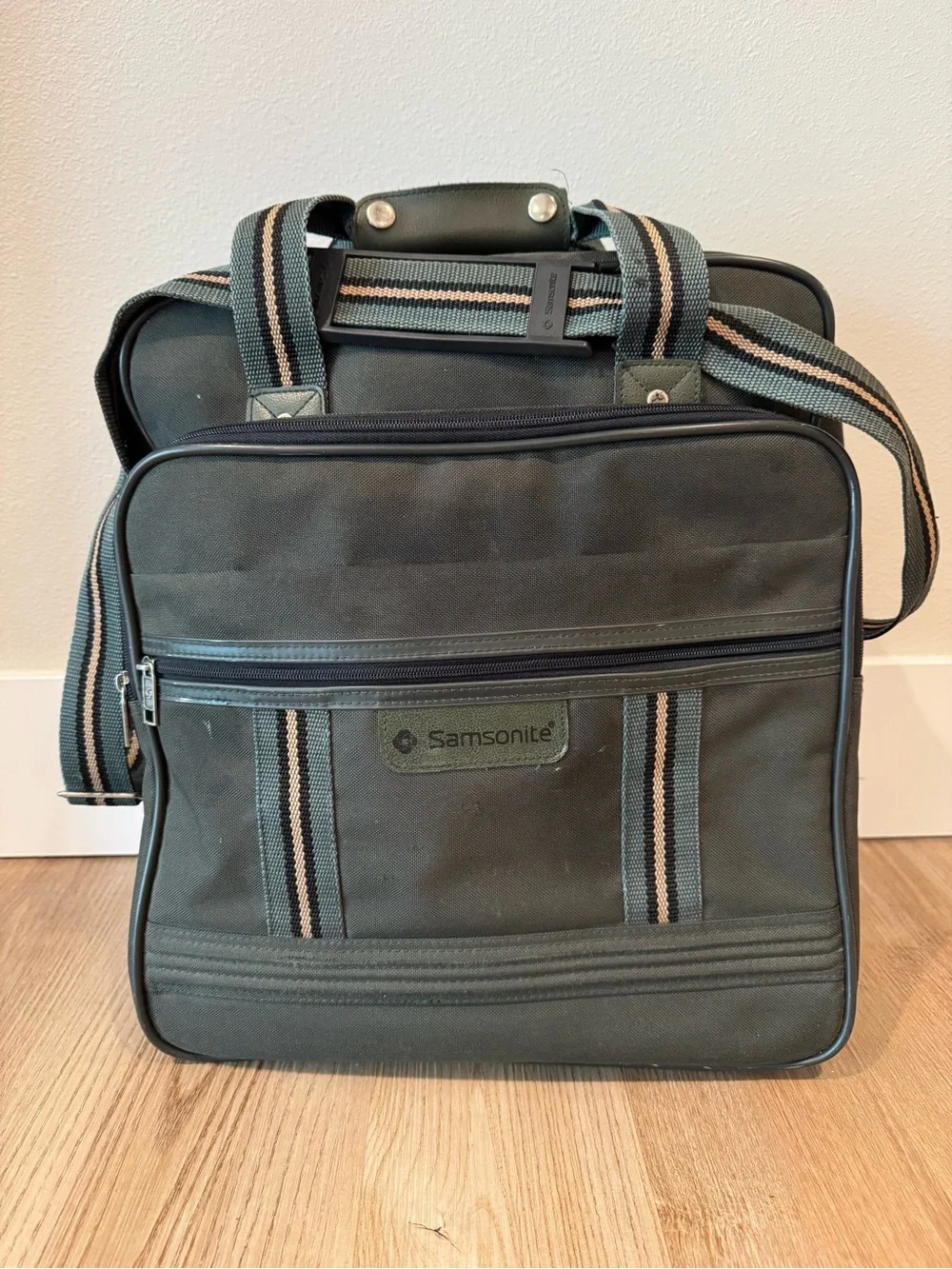 Samsonite Olive Green Men's Laptop Shoulder Bag with Striped Webbing